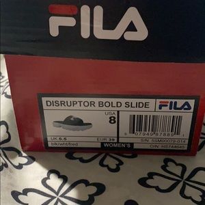 Brand new Fila Slides